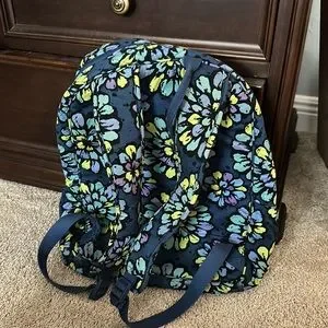 Vera Bradley | Bags | Indigo Pop Retired Vera Bradley  display picture 2